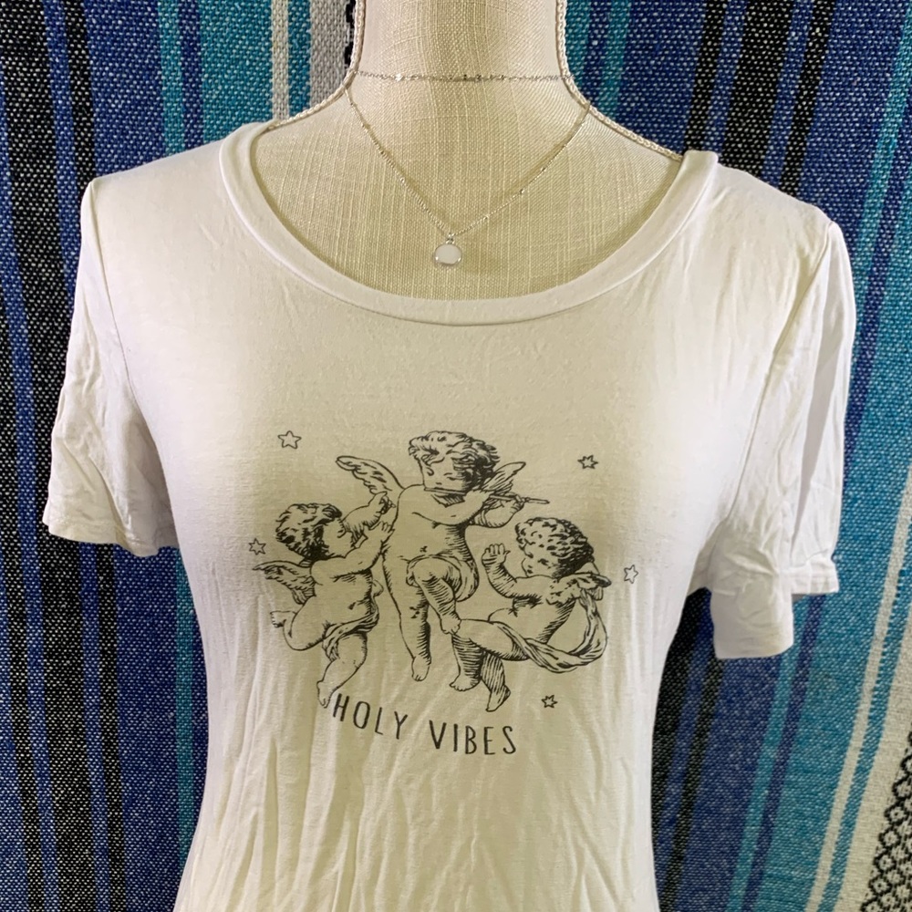 💛 (5/$25) Angel Shirt